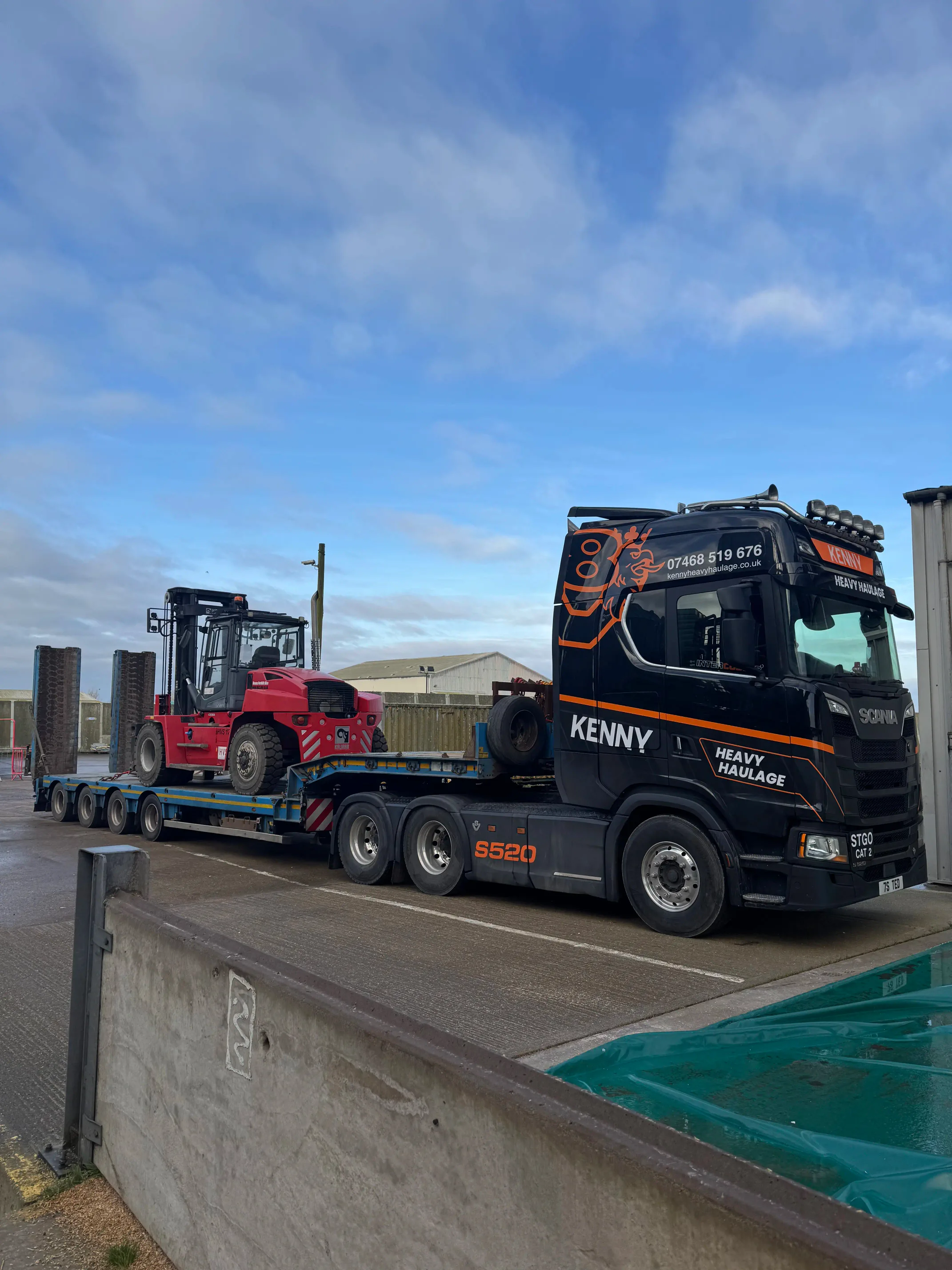 Construction equipment haulage - Building site machinery transport